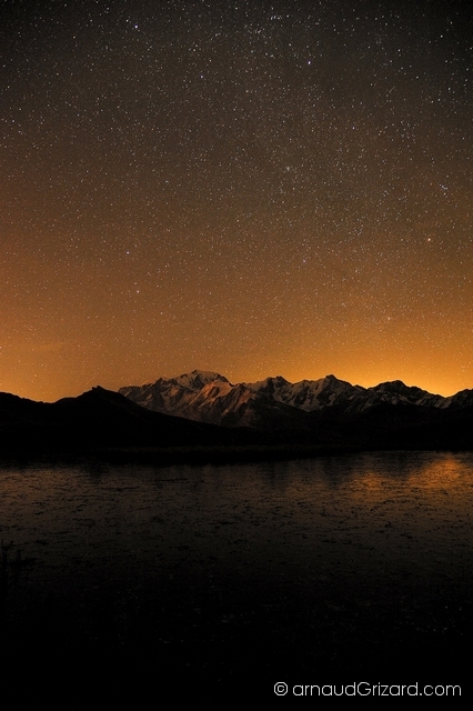 Massif du Mont Blanc de nuit